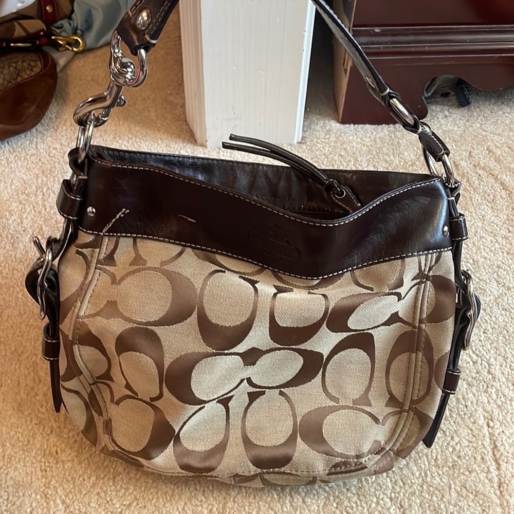 Coach shoulder bag
